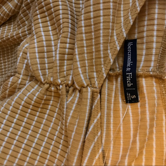 Mustard yellow stripped dress with cutout - Picture 3 of 4